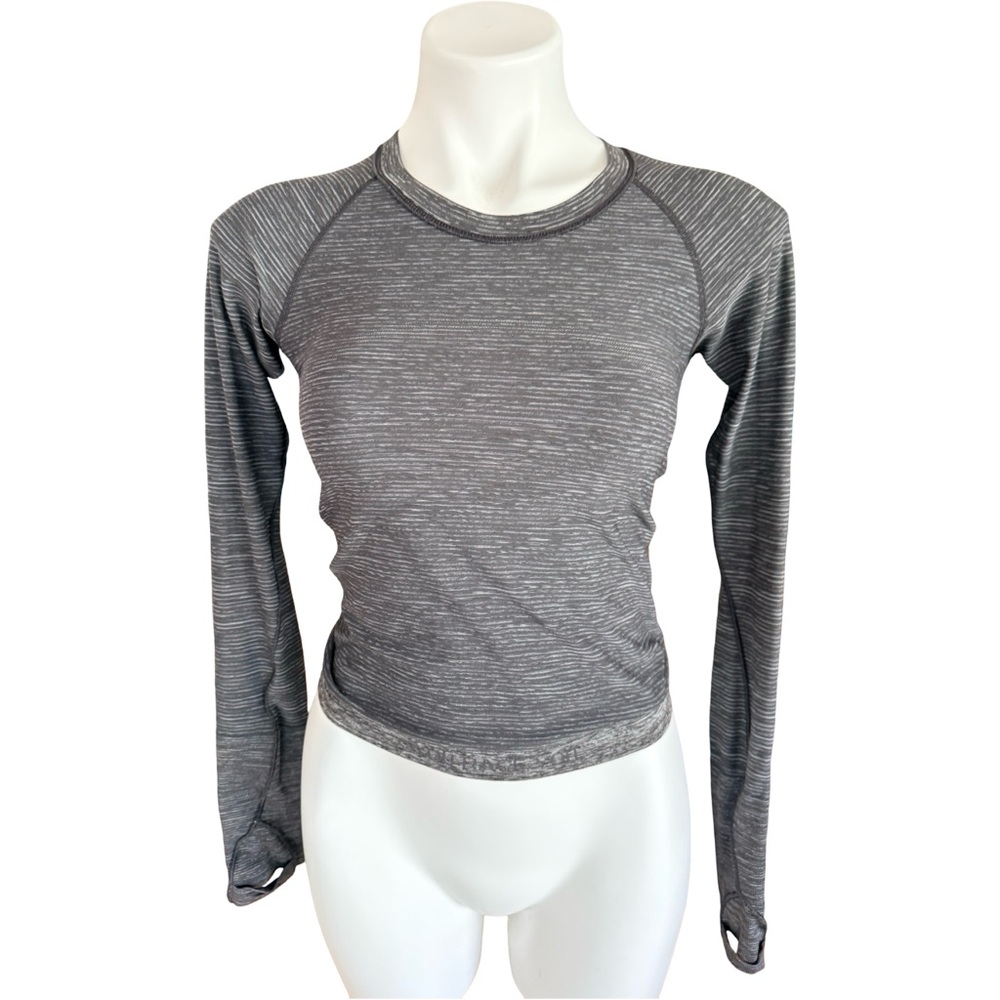 lululemon Ladies Swiftly Tech Long Sleeve Activewear Crewneck Top XS NWOT